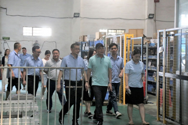 “訪企拓崗促就業(yè),合作共贏創(chuàng)未來”-貴州工程應用技術(shù)學院領(lǐng)導蒞臨我司開展校企合作調(diào)研